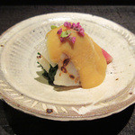 二条城ふる田 - 8】たいらぎ貝柱 菜の花 茗荷 酢味噌。貝柱の素材感豊か