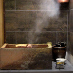 二条城ふる田 - (2016.4月)陶器の炭火台。のどぐろと筍の火入れ