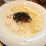 KINBOSHI PASTA CAFE - 博多明太子と海老、イカのクリームソースd(￣ 、￣)ノ＋¥200円