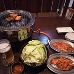 ホルモン家 - 食べ始めました