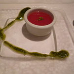 ラヴェンナ - 完熟トマトのゼリー　バジリコソース