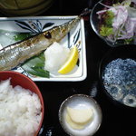 kitamaekaisentonyasambansenhajirushi - さんまのぬか漬け定食 2010.9.9