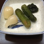 望湖楼 - 漬物盛り合わせ