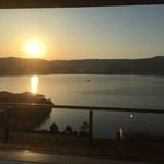 望湖楼 - 客室からの朝日・・・もう、息を呑むほどのすばらしさでした。