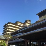 望湖楼 - はわい温泉屈指の巨大旅館です。