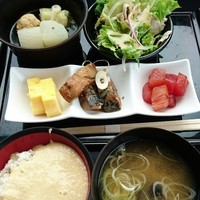 浅草むぎとろ 本店 - GW平日休みで、むぎとろ食べ放題ランチ。隅田川とスカイツリーを眺めながら、贅沢ランチ。 浅草むぎとろ 本店 - GW平日休みで、むぎとろ食べ放題ランチ。隅田川とスカイツリーを眺めながら、贅沢ランチ。