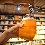 森の図書室 - ビール冷えてます！