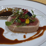 トゥ・ラ・ジョア - 上州牛と六白豚のポッシェ