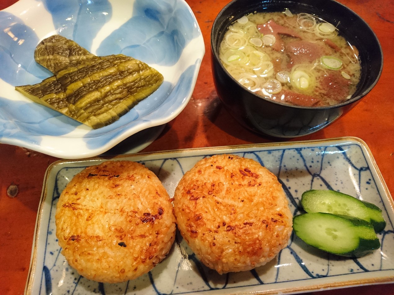 ひがしの name=