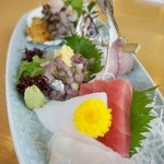 和食 うおたつ - 刺身盛り合わせ（7点盛り）（1人前）　2,200円