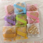 セルクル - キャラメル、レーズン、ストロベリーチョコ、チョコ、抹茶、フランボワーズ、塩キャラメル、ホワイトチョコ