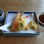 むらかみ - 天ぷらと天汁です