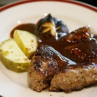 ステーキハウスはまだ - ハンバーグランチ　　4,800円のミニハンバーグ