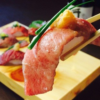 Very popular! [Meat Sushi]