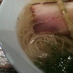 塩ラーメン　アップ