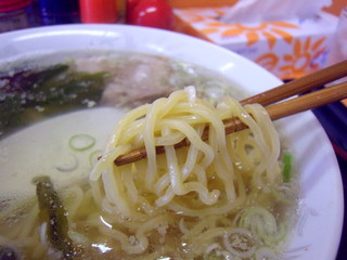 香華園 - 塩ラーメン　アップ