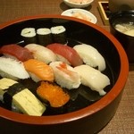 築地玉寿司 - 宝握り1200円＋税。