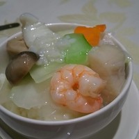 老香港酒家京都 - 海鮮あんかけ炒飯 半分
