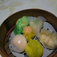老香港酒家京都 - 点心6品 盛り合わせ 1280円 税別
