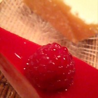 鎌倉山 本店 - チーズケーキと、木苺のムース。