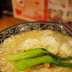 東風汁麺屋 - 人気NO2.蝦仁雲呑麺