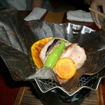 Okamoto - 朴葉の味噌焼き。地鶏がおいしい。