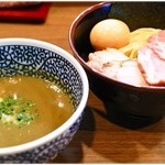 特製極濃煮干しつけ麺　1030円　すばらしく美味♪