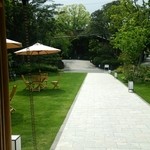 「リゾート！」な感じのレストラン前。