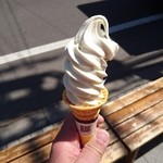 杉養蜂園 - 蜂蜜ソフトクリーム