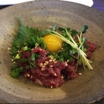 エビス新子安総本店 - 桜塩ユッケ〜！