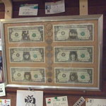 けんぱーのすばやー - 店内③Beatlesコイン＆紙幣