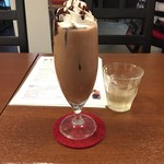 ビーダブリュー カフェ - アイスチョコレート