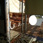 グリグリハウスアンドワゴン - テラス席が見えます。