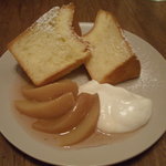 クリヤム - スフレと桃のコンポート