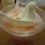 キハチソフトクリーム - ピーチラズベリーソーダ＆キハチミルク