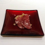 レストラン ラッセ - お通し：パルミジャーノ クロッカンテ サラミマントヴァーナとともに