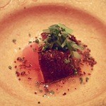 虎白 - 金目鯛皮だけ炙り、げんぶたけ、みぶな、塩昆こぶ