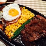 ステーキ キッチンファクトリー - ハラミとハンバーグ