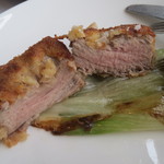 Trattoria del Nuovo Macello - ミラノ風カツレツ断面　Nuovo Macello “Cotoletta”