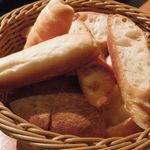 ポワンタージュ - パン盛り合せ