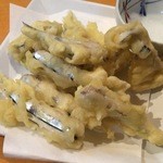 小料理 石蕗 - きびなごの天ぷら