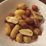 CAFE&DINING Sakura - チャーム ナッツ