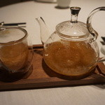 Ya Ge - 自然のアミノ酸風味のキノコスープ