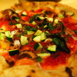 スクオーレ - ズッキーニのトマトピッツア