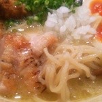 コウノトリ - 麺の感じ 