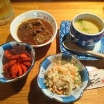 山 - お通し4点セット（￥1.100）イイダコ、おからも美味いです