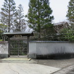 虎屋 壺中庵 - 神社側からの外観