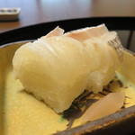 虎屋 壺中庵 - 鯛寿司