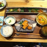 蛍雪の宿 尚文 - 