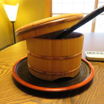 虎屋 壺中庵 - お櫃